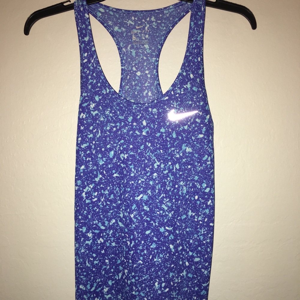 Nike workout tank top